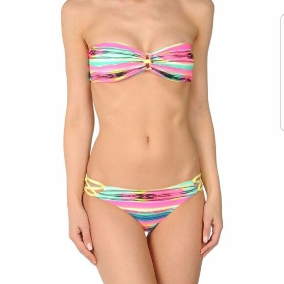 🍒 Reversible BIKINI🍒   - Picture 2 of 5